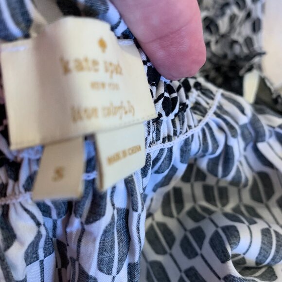 Kate Spade black and white off the shoulder top. Size Small - Picture 5 of 5